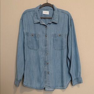 Lucky Brand Light Blue Button Down Shirt, Size Large (oversized)